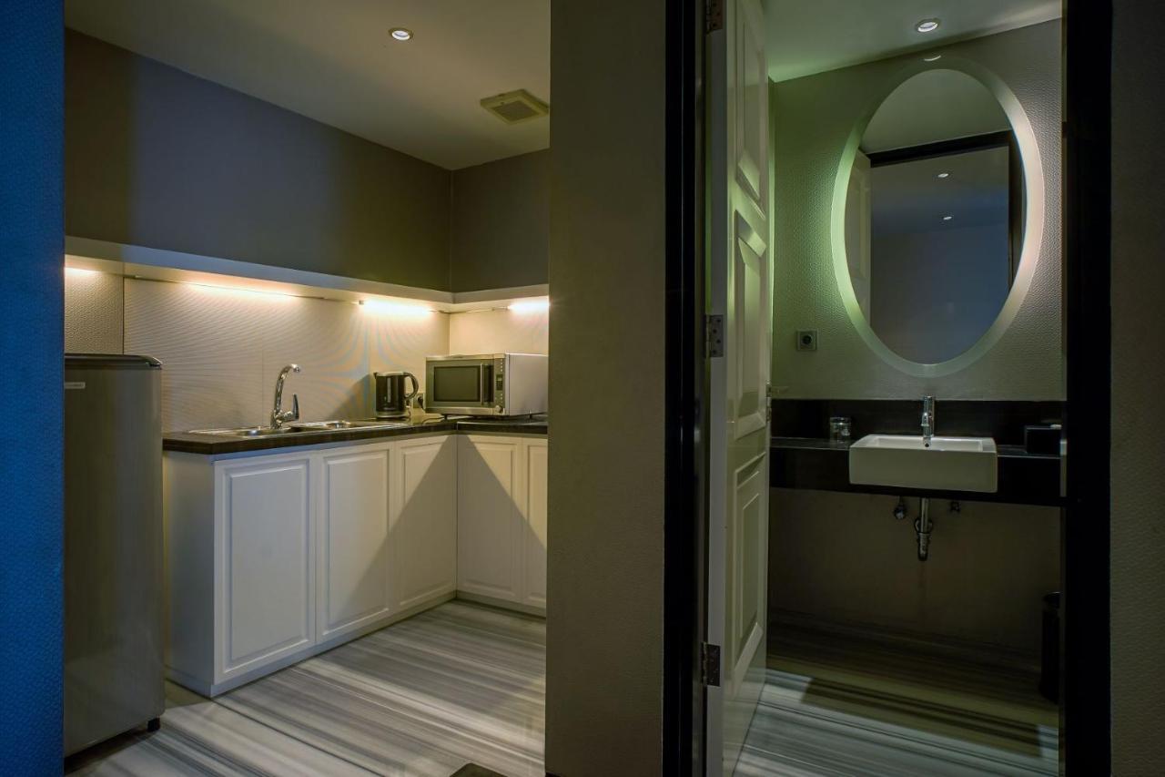 Artotel Ts Suites Surabaja Exteriér fotografie